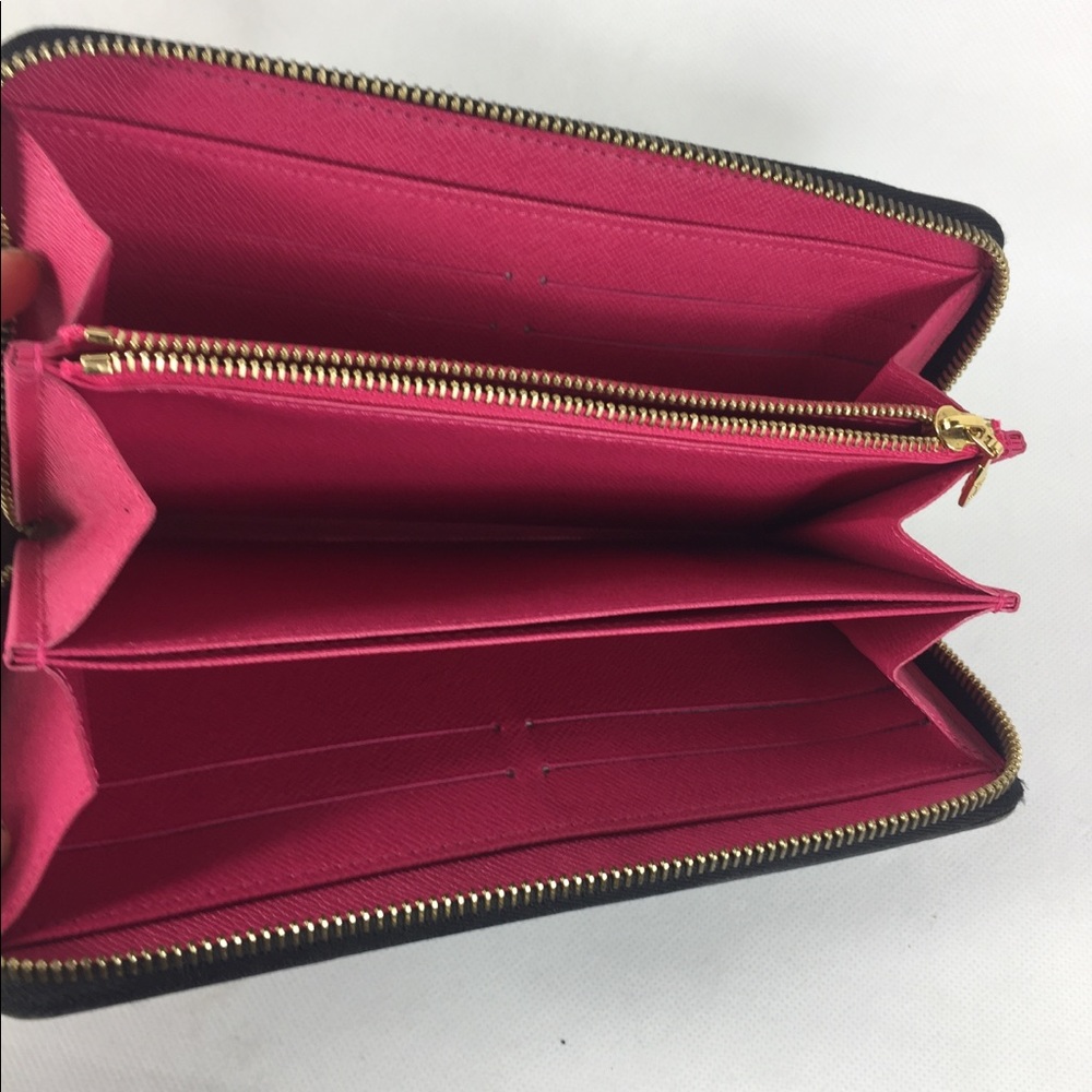 🦋MULTICOLOR🦋 Zippy Pink louis vuitton wallet